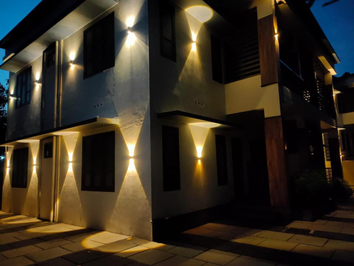 Milestone Inn Sultan Bathery Exterior foto