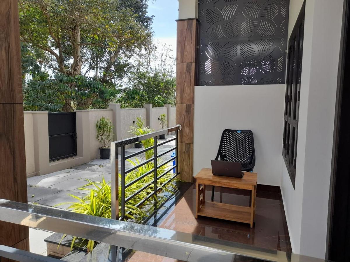 Milestone Inn Sultan Bathery Exterior foto